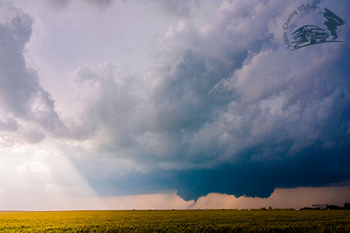 supercell with tornado